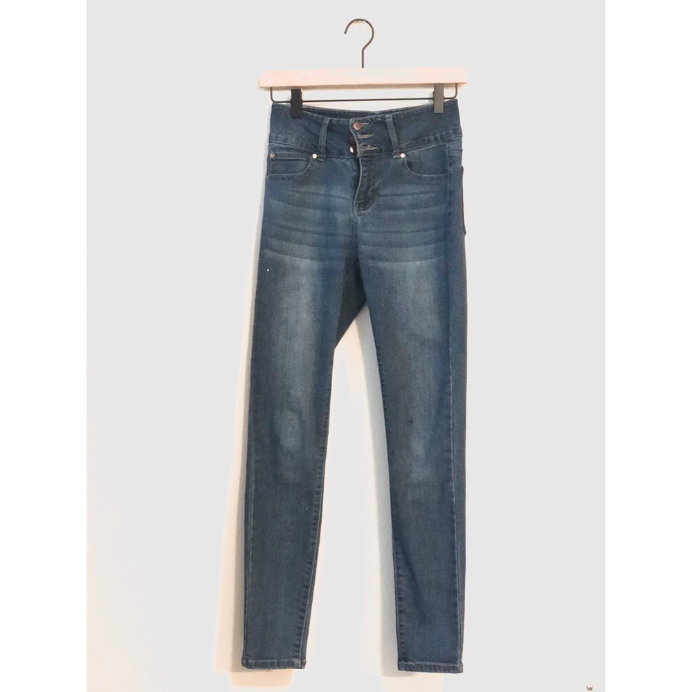 High Wasted Jeans